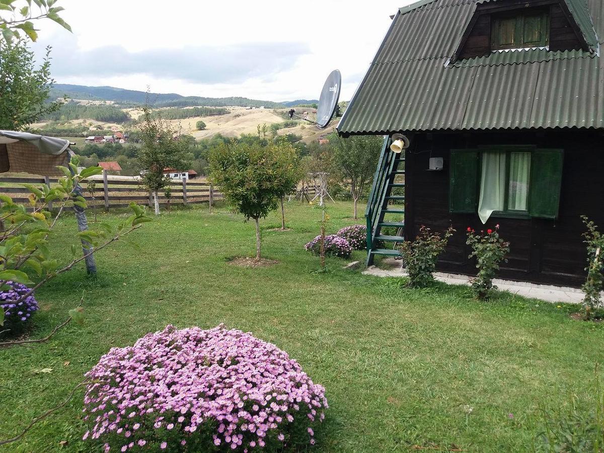Holiday Home Vila Milka Kremna Extérieur photo