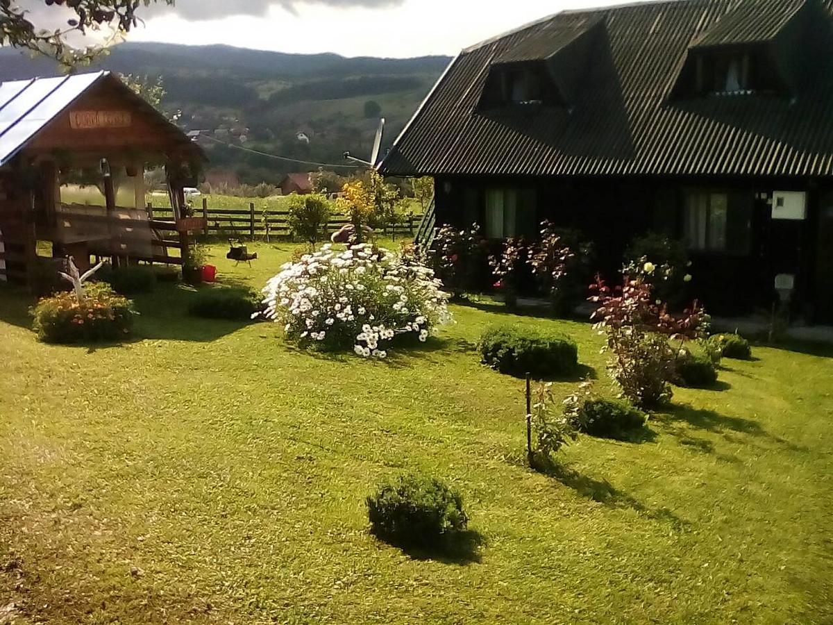 Holiday Home Vila Milka Kremna Extérieur photo